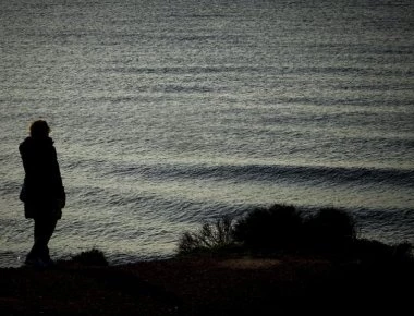 Ιεράπετρα: Έχασε την ισορροπία της, έπεσε στη θάλασσα και πνίγηκε – Ανασύρθηκε νεκρή η γυναίκα!